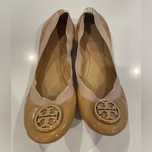 Tory Burch Flats Beige